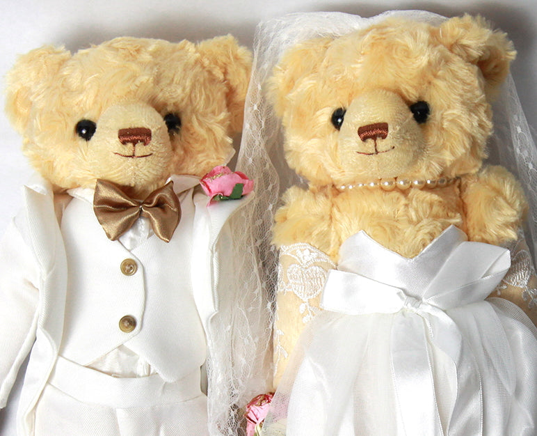 Wedding Gift Ideas - Wedding Bears in White Suit & Gown